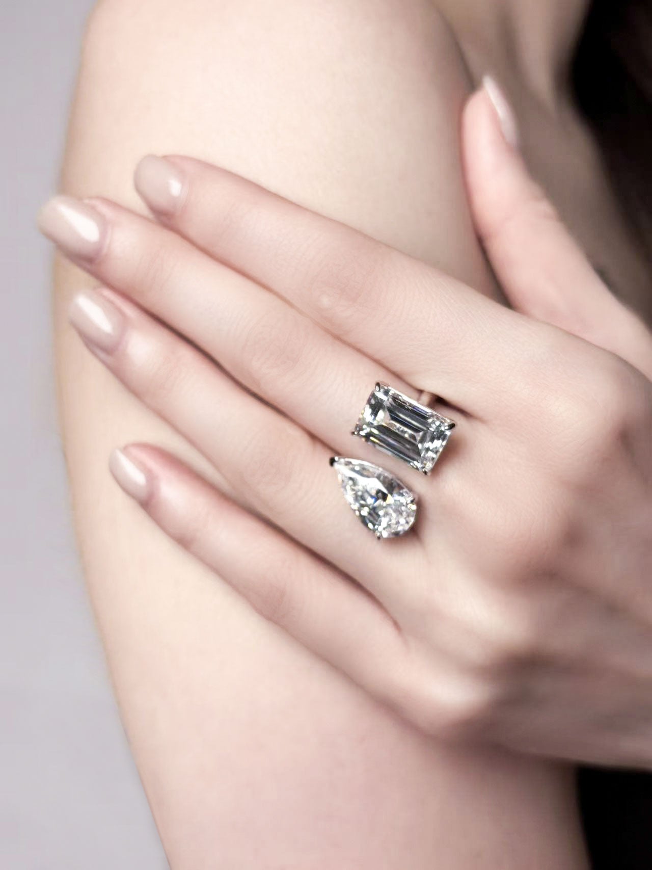 Emerald and Pear Toi et Moi Ring